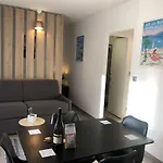 25 M2 L'aix'quise, Hyper Centre-ville, Balcon